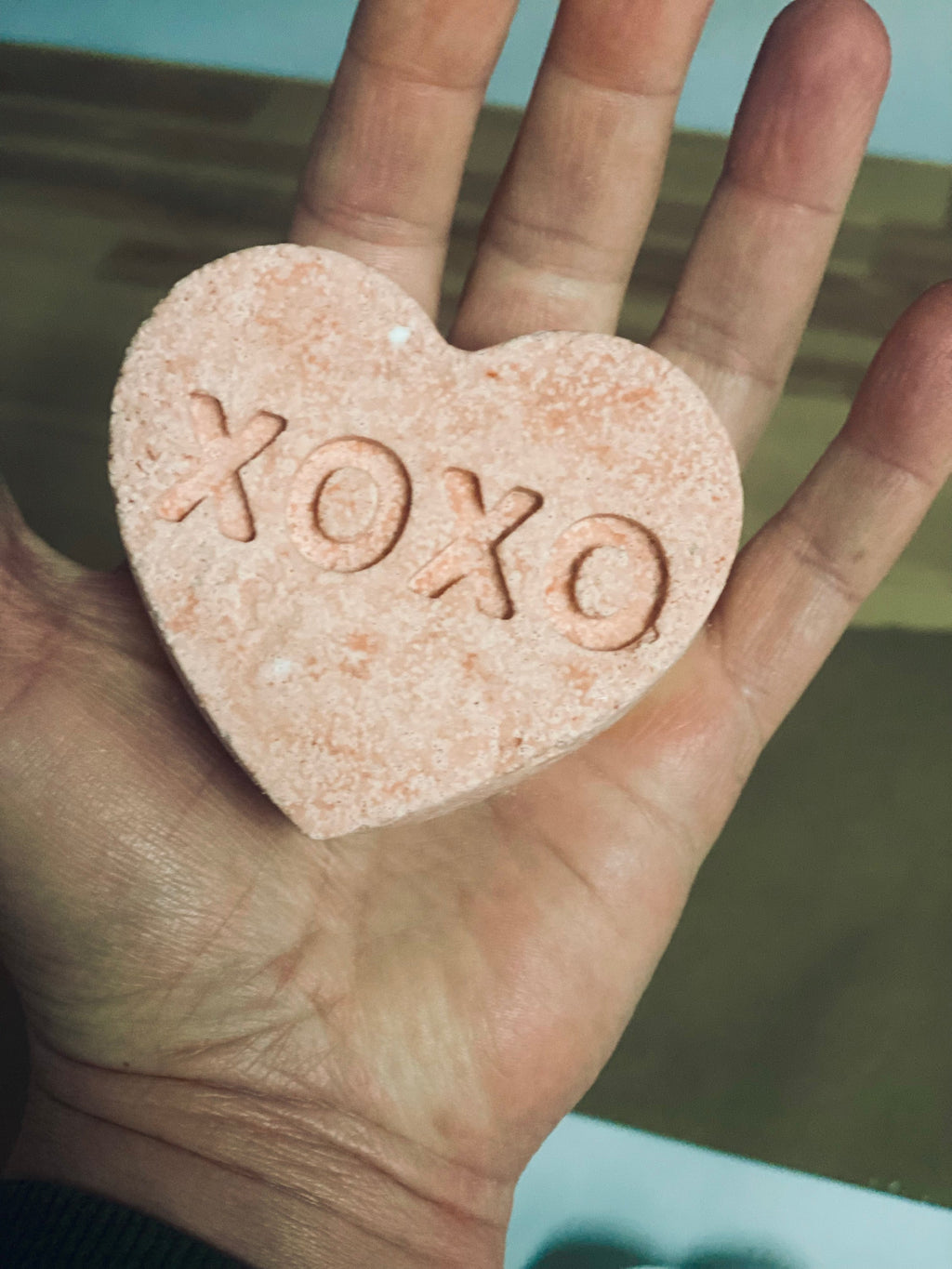 Organic bath bomb / Valentine's Day / conversation hearts /